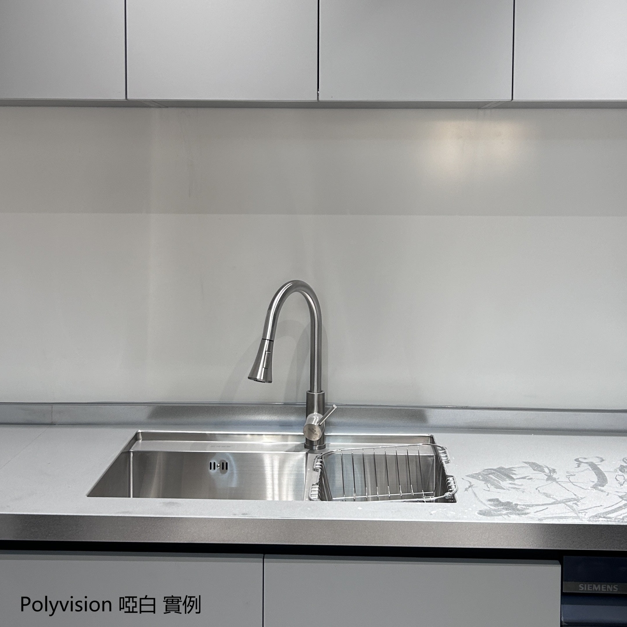 Polyvison 啞白 琺瑯板 Enamel Panel 磁吸板 Magnetic Panel 易清潔 Easy to Clean 防污 Stain-resistant 塗鴉板 Graffiti Board